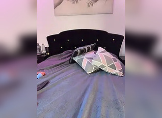 SHe's live on Nasty.live