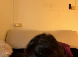 She's live on Maxi.cam