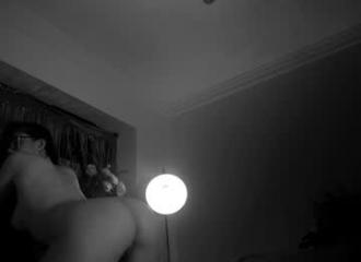 She's live on Maxi.cam