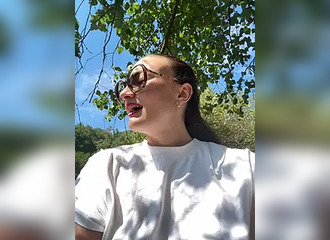 SHe's live on Nasty.live