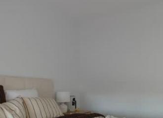 She's live on Maxi.cam
