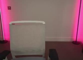 She's live on Maxi.cam