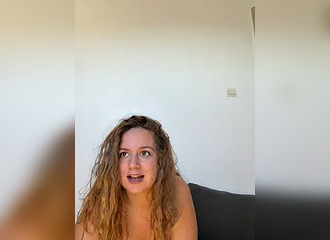 SHe's live on Nasty.live