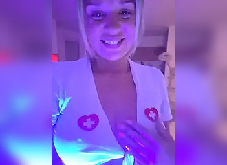 SHe's live on Nasty.live