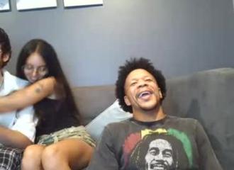 She's live on Maxi.cam