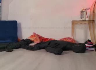 She's live on Maxi.cam