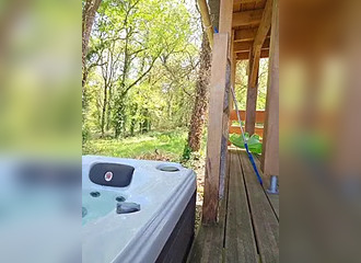 SHe's live on Nasty.live