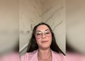 SHe's live on Nasty.live