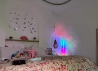 She's live on Maxi.cam