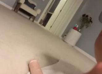She's live on Maxi.cam