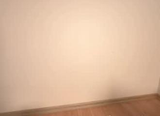 She's live on Maxi.cam