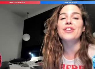 She's live on Maxi.cam