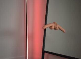 She's live on Maxi.cam