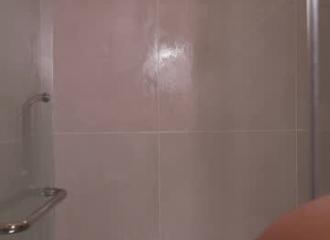 She's live on Maxi.cam