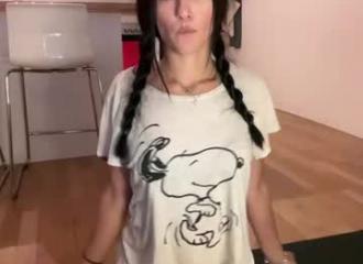 She's live on Maxi.cam