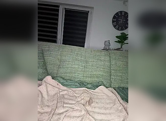 SHe's live on Nasty.live